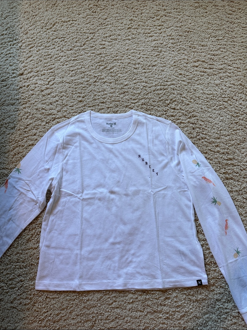 Hurley White Long-Sleeve Tee with Subtle Sleeve Graphics